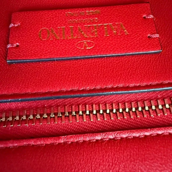 VALENTINO ROMAN STUD SHOULDER BAG - Picture 10 of 10